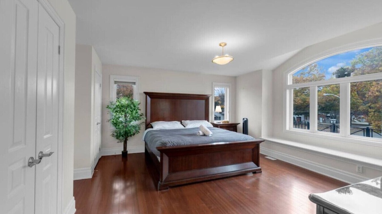 Photo of Bedroom in Alderwood