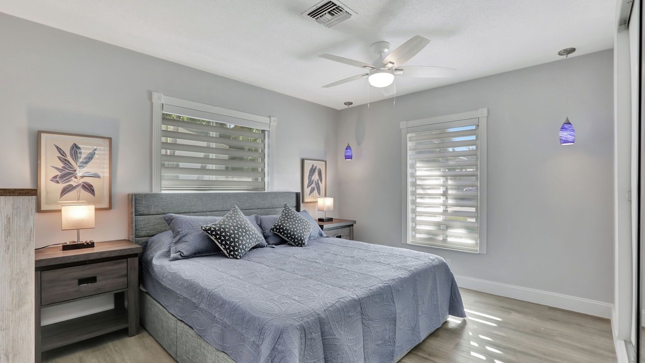 Photo of Bedroom in The Cove