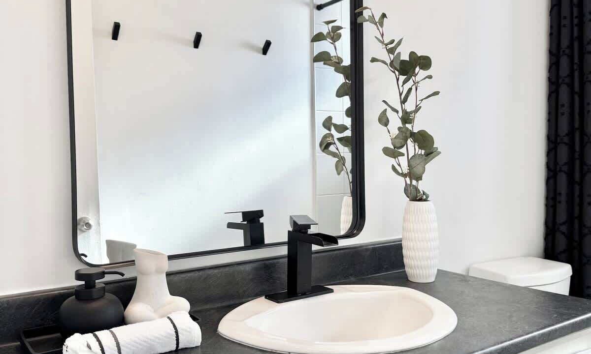 Photo of Bathroom in Ste. Foy