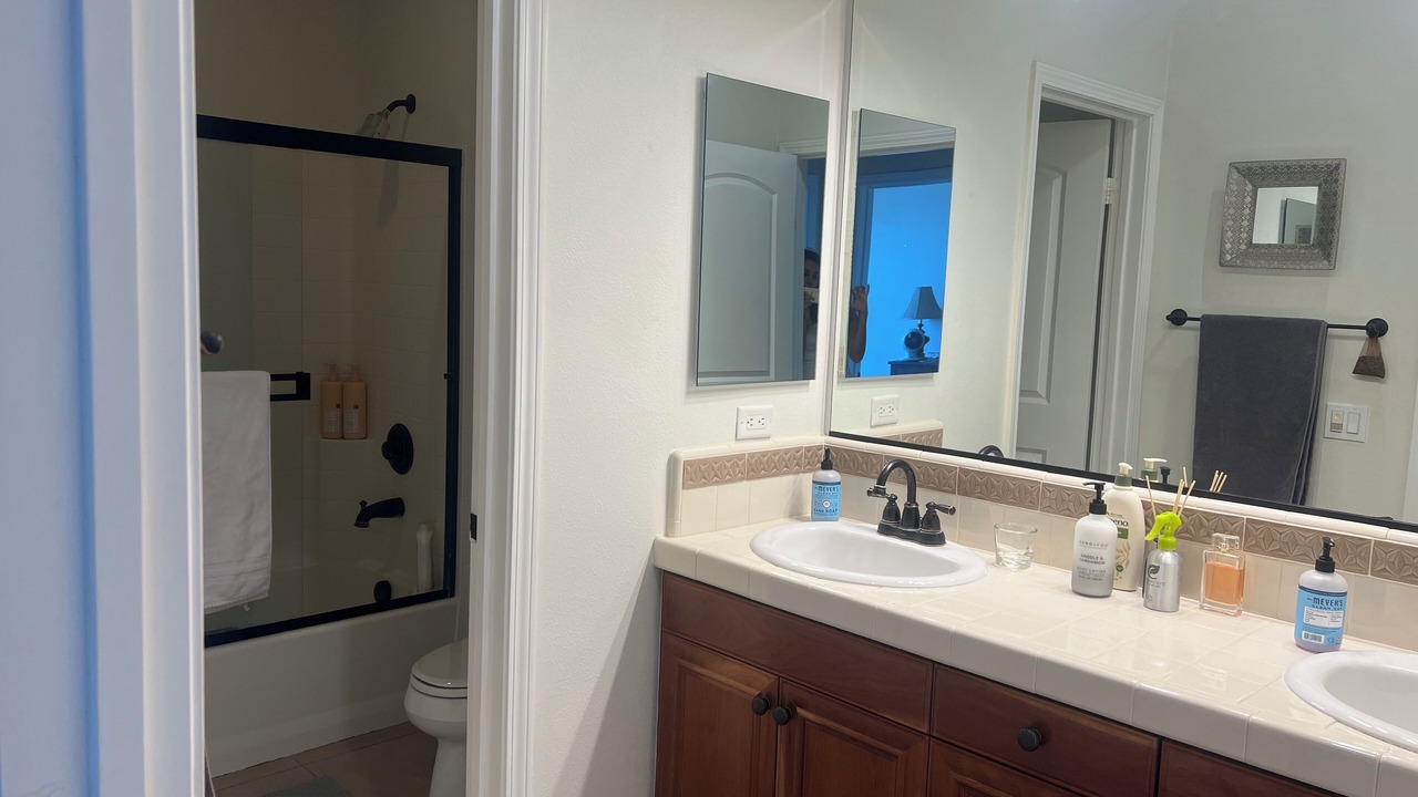Photo of Bathroom in Portola Springs