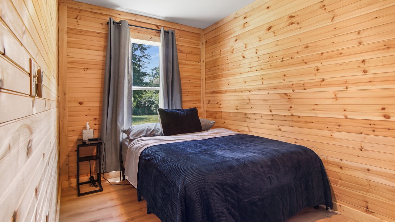 Photo of Bedroom in Eufaula