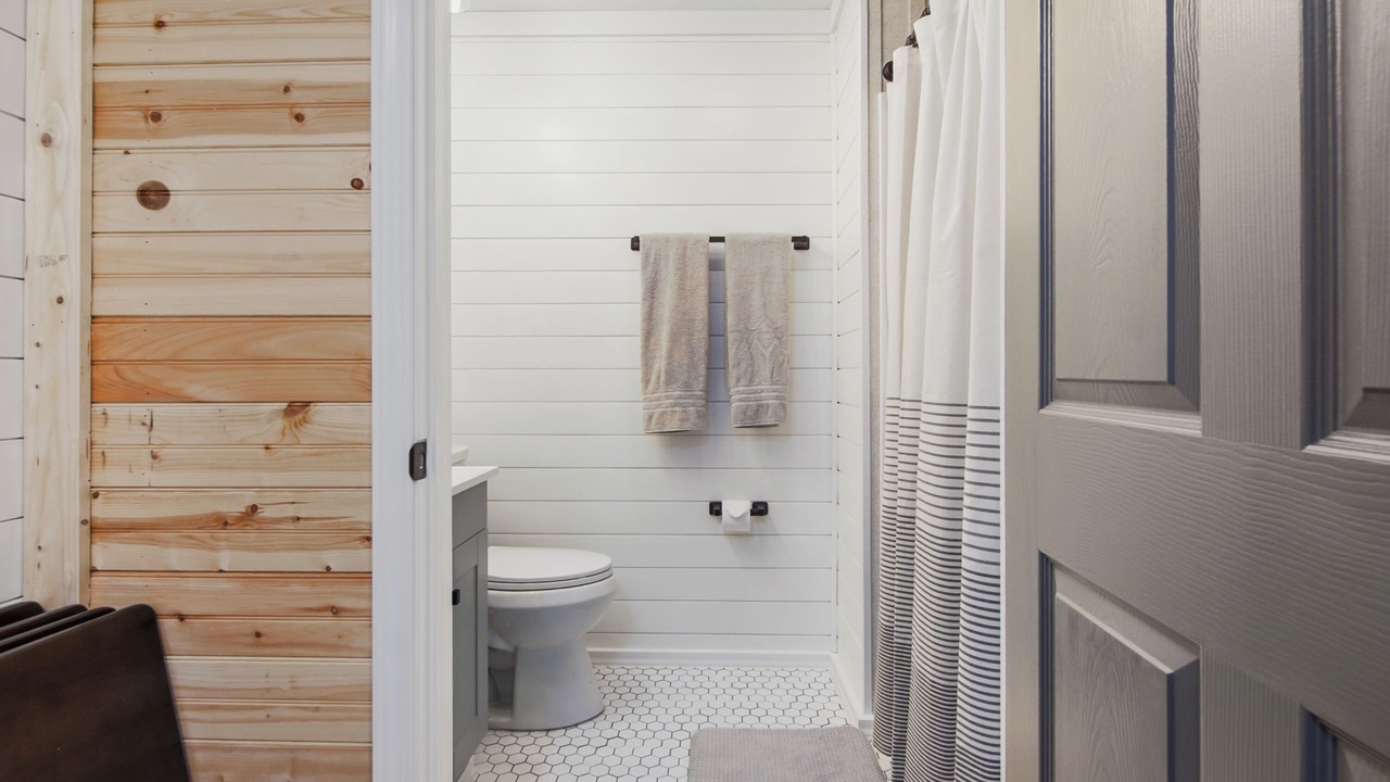 Photo of Bathroom in Eufaula