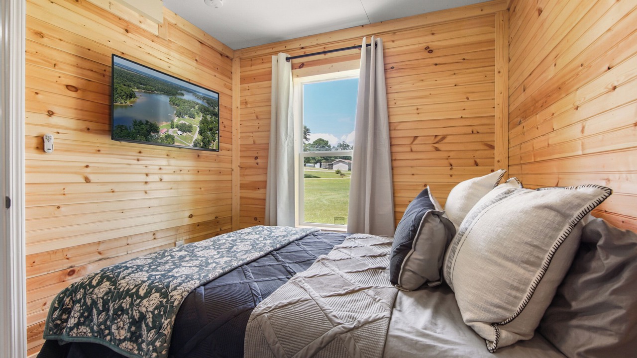 Photo of Bedroom in Eufaula