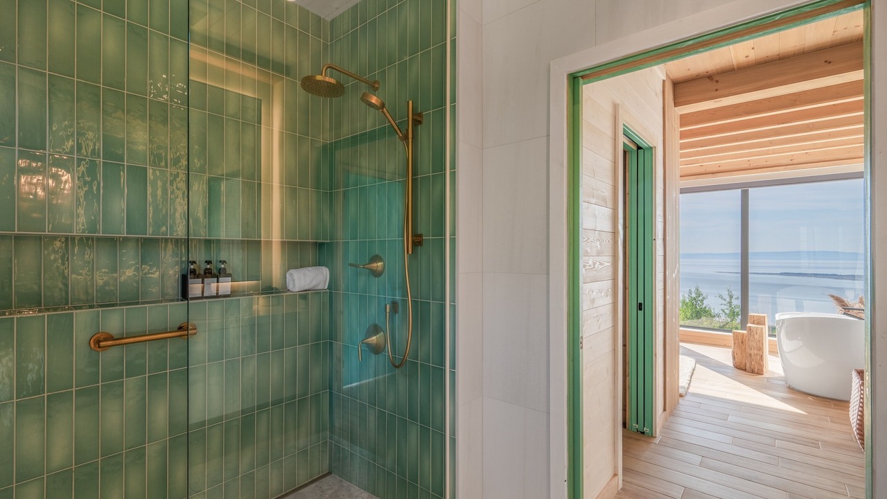 Photo of Bathroom in Saint-Joseph-de-la-Rive