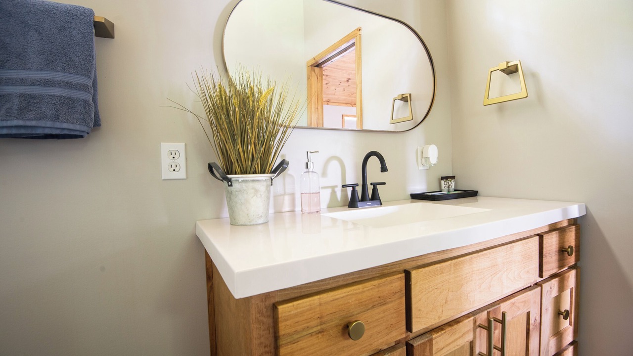 Photo of Bathroom in Vincent