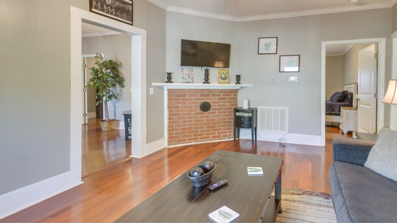 Photo of Livingroom in Kings Mountain
