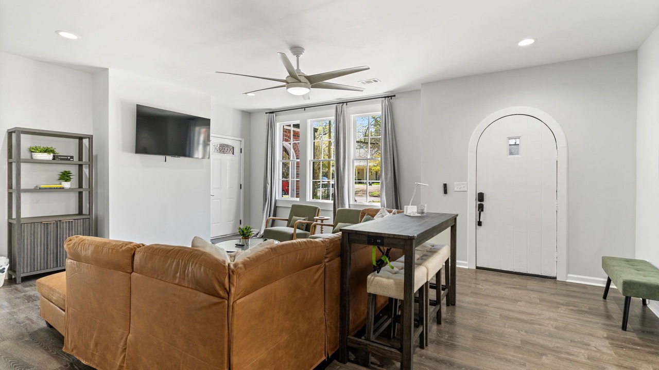 Photo of Livingroom in Montgomery