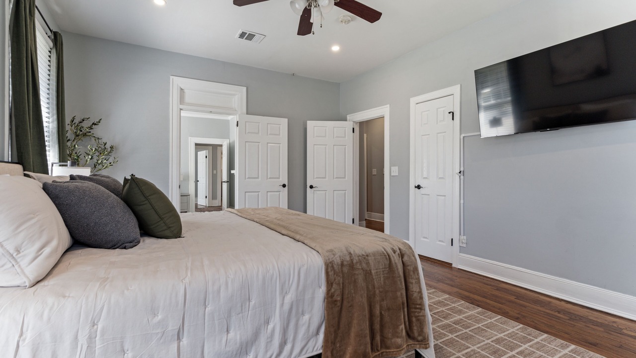 Photo of Bedroom in Montgomery