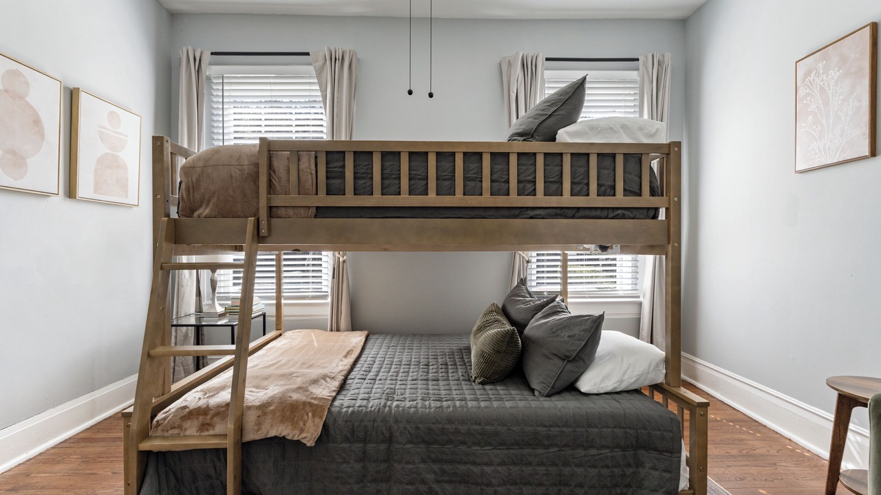 Photo of Bedroom in Montgomery