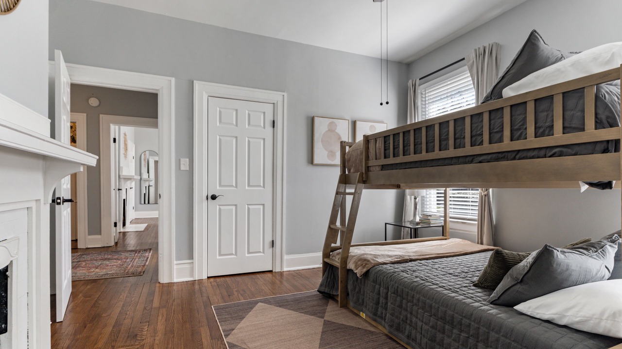 Photo of Bedroom in Montgomery