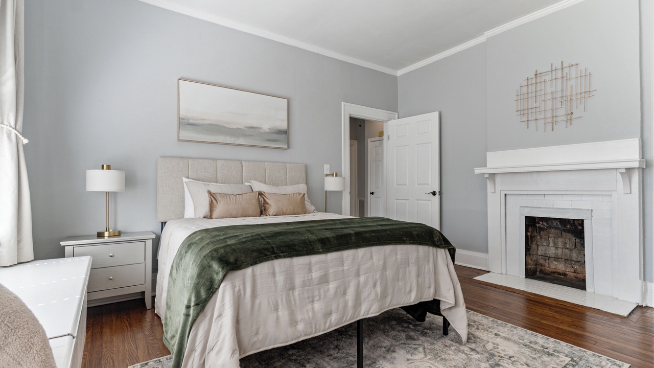 Photo of Bedroom in Montgomery