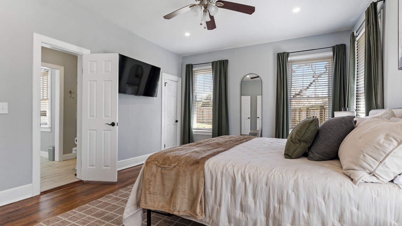 Photo of Bedroom in Montgomery