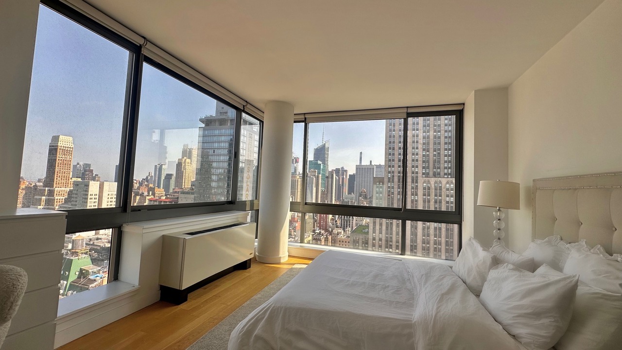 Photo of Bedroom in Midtown