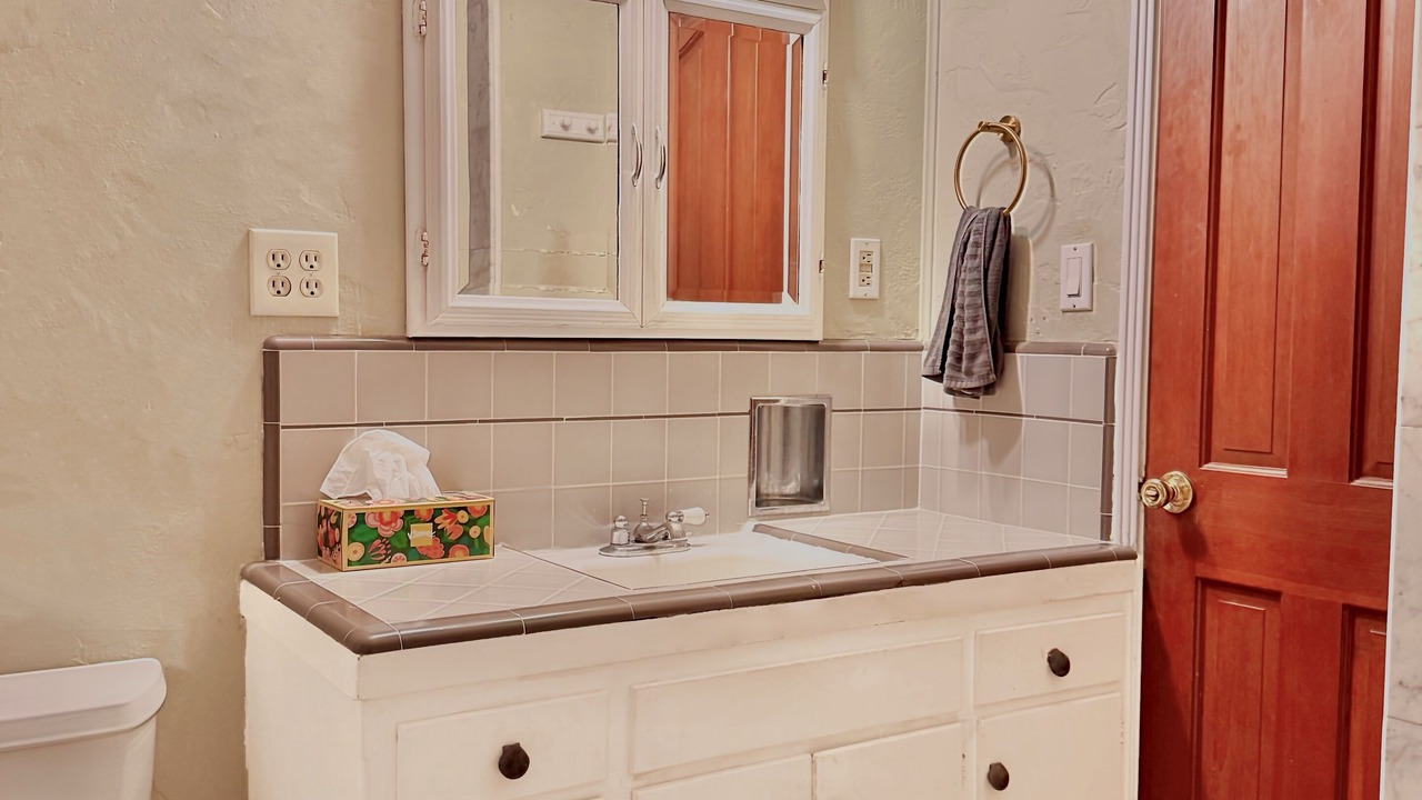 Photo of Bathroom in Mar Vista