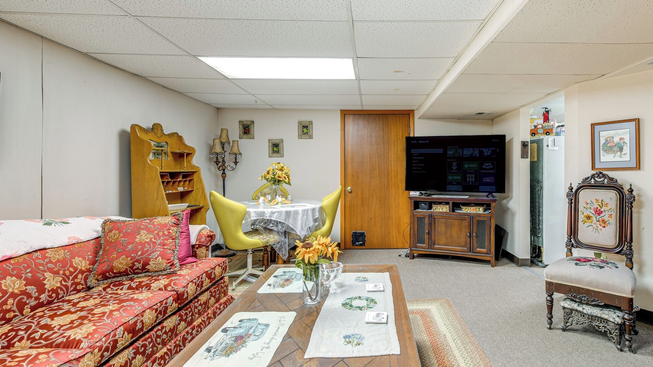 Photo of Livingroom in Cheektowaga
