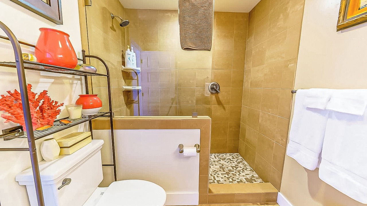 Photo of Bathroom in Crescent City North
