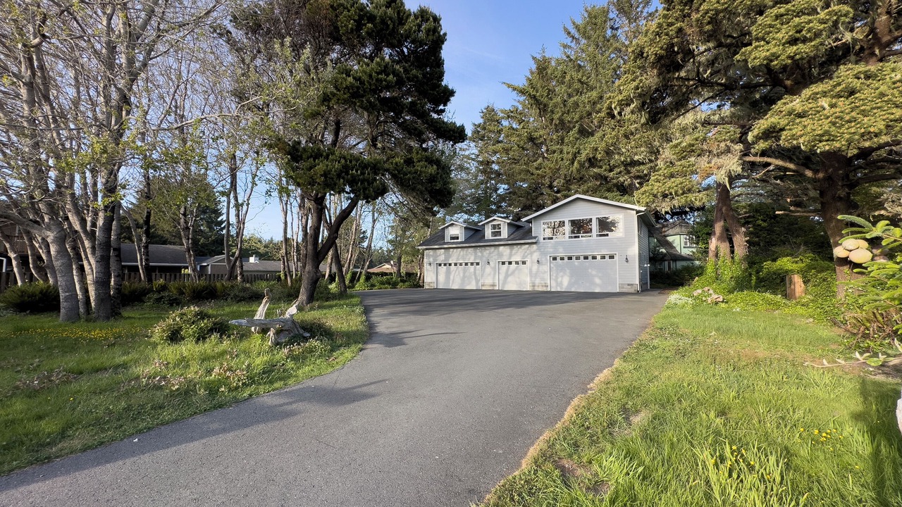 Photo of Outdoor in Crescent City North