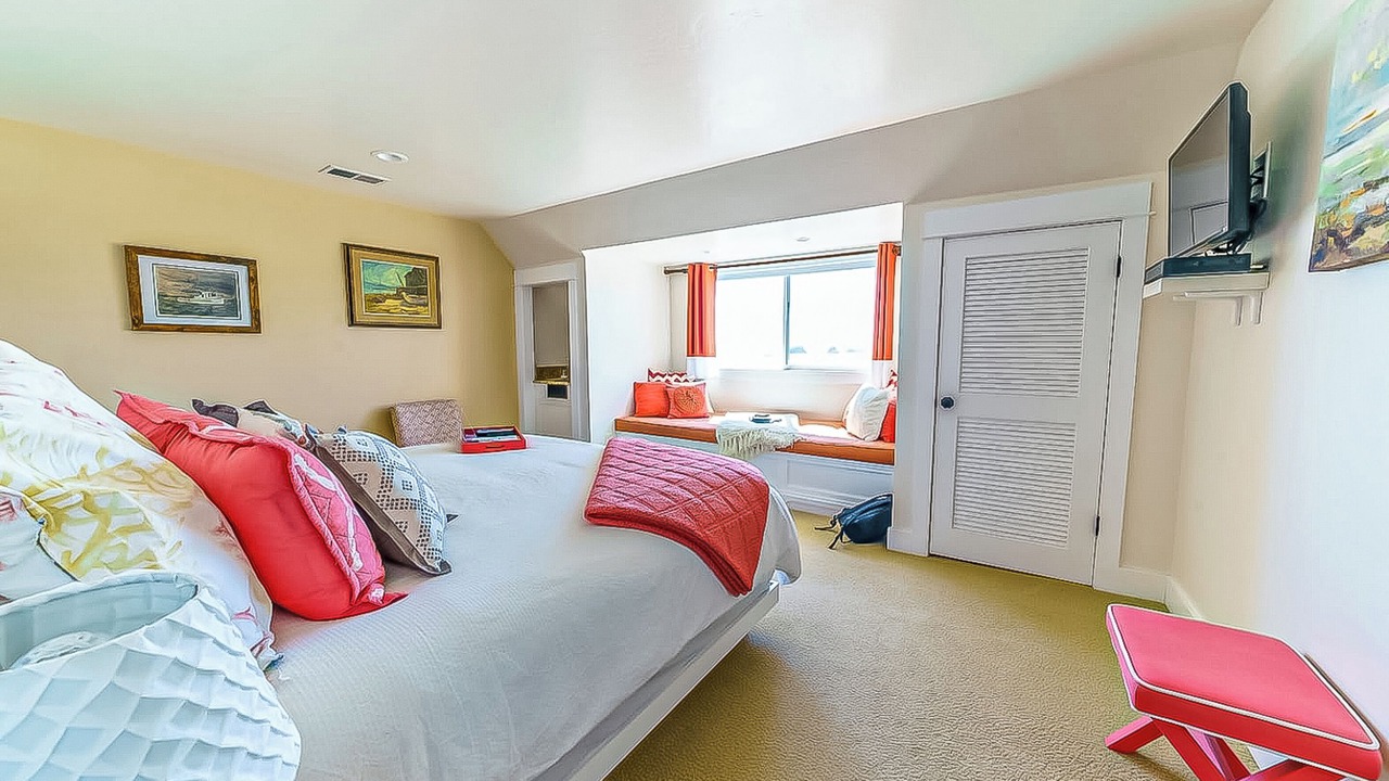 Photo of Bedroom in Crescent City North