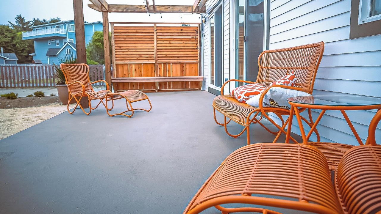 Photo of Patio Balcony in Crescent City North