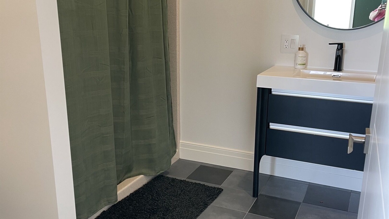 Photo of Bathroom in Hector