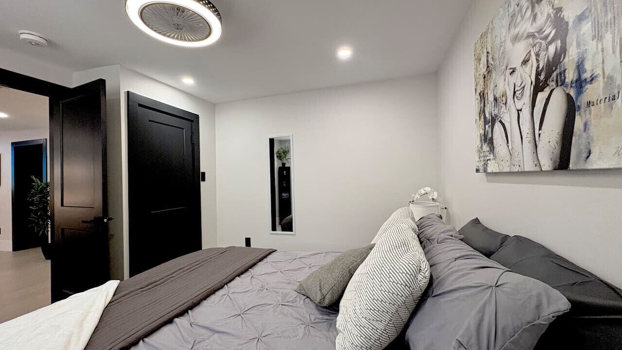 Photo of Bedroom in Wasaga Beach