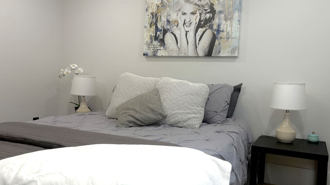 Photo of Bedroom in Wasaga Beach