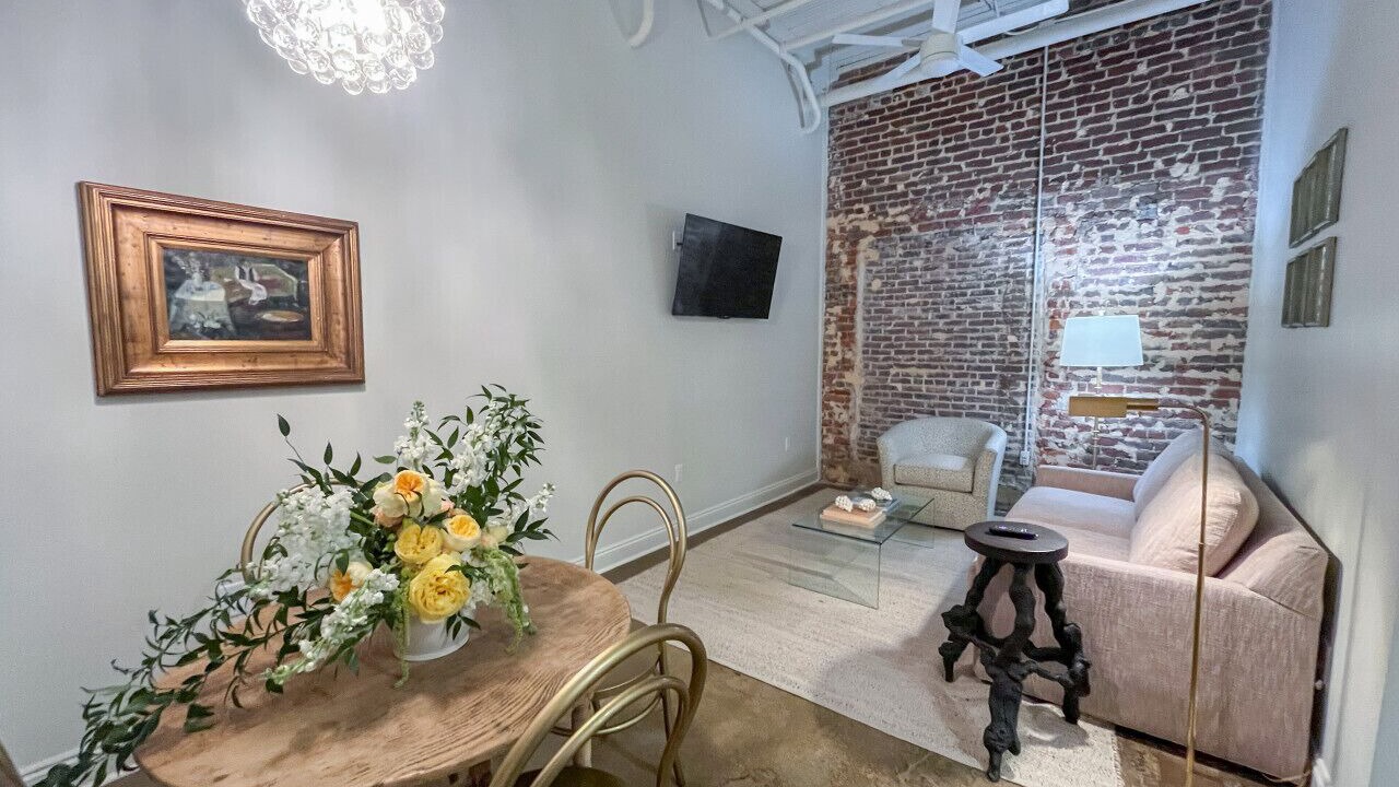 Photo of Livingroom in Demopolis