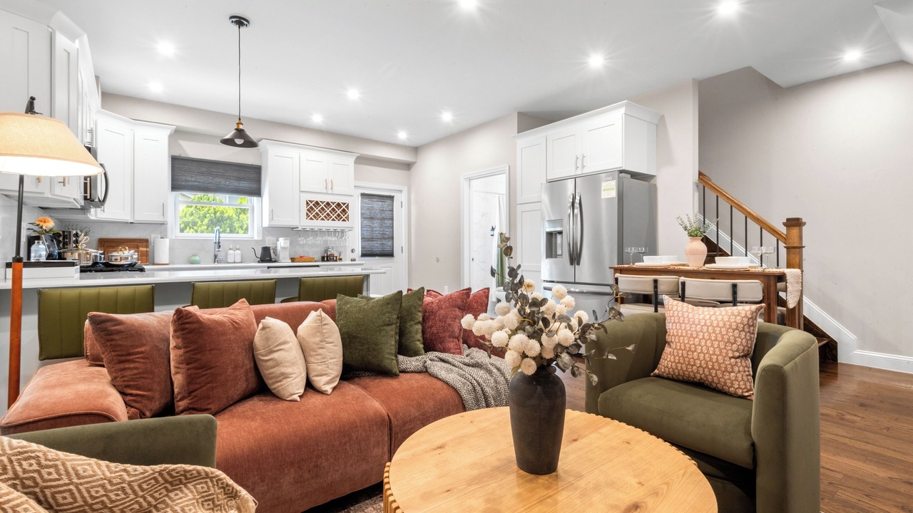 Photo of Livingroom in The Heights