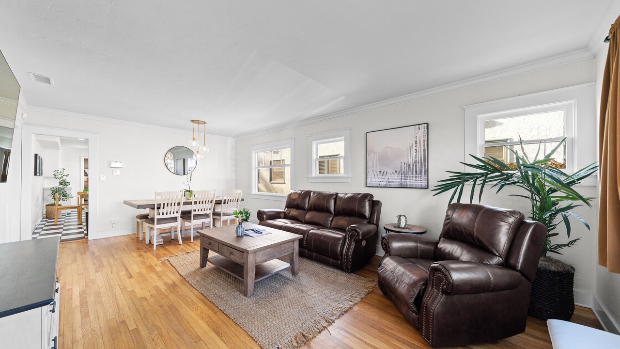 Photo of Livingroom in Belmont Shore