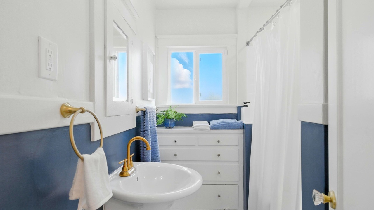 Photo of Bathroom in Belmont Heights