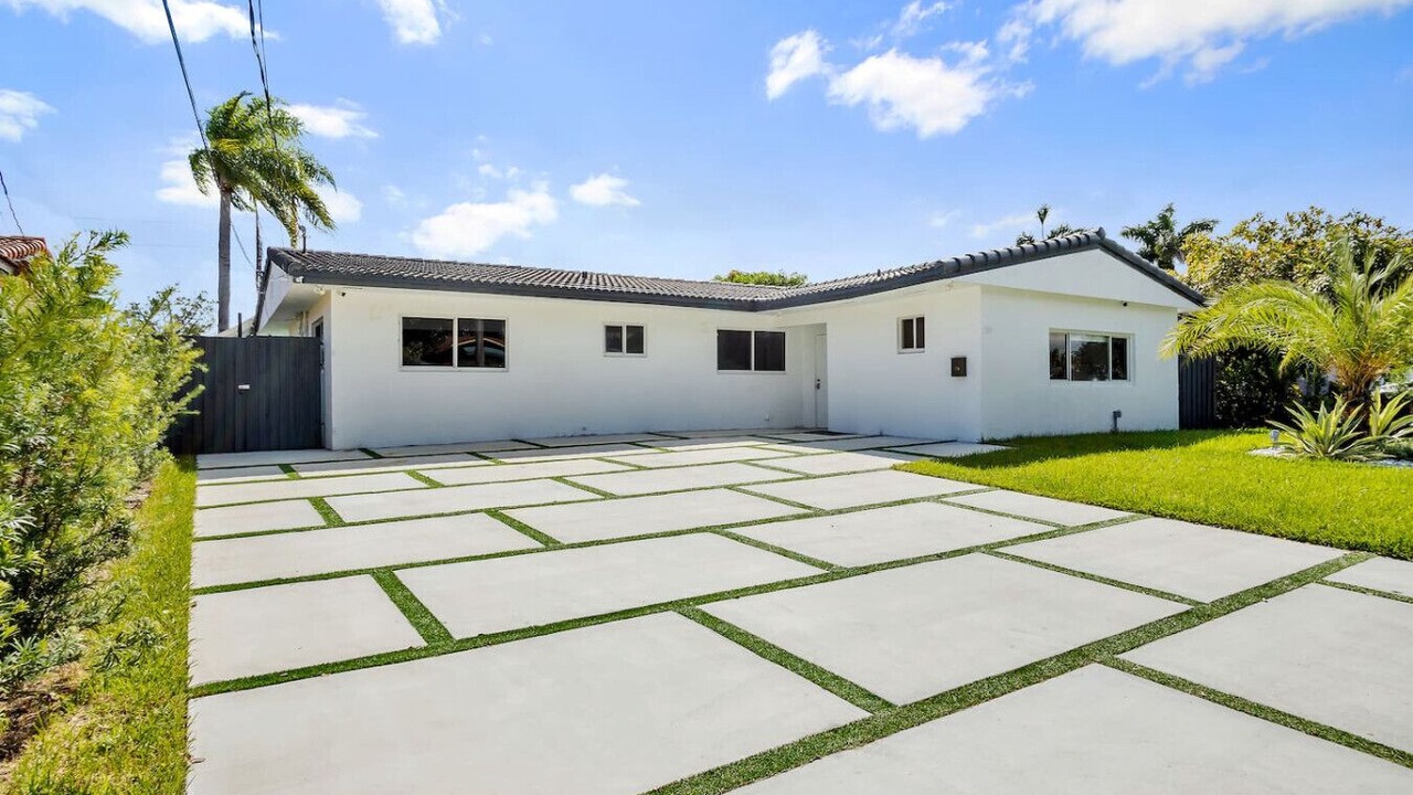 Photo of Outdoor in North Central Hollywood
