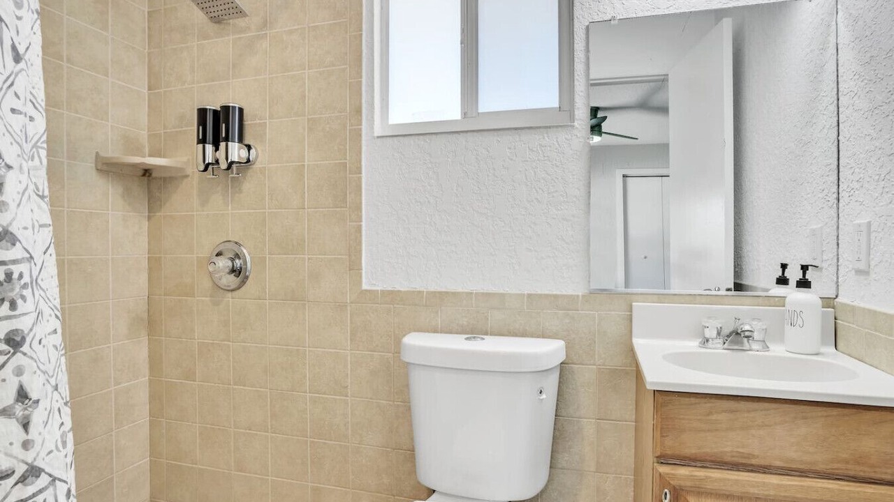 Photo of Bathroom in North Central Hollywood