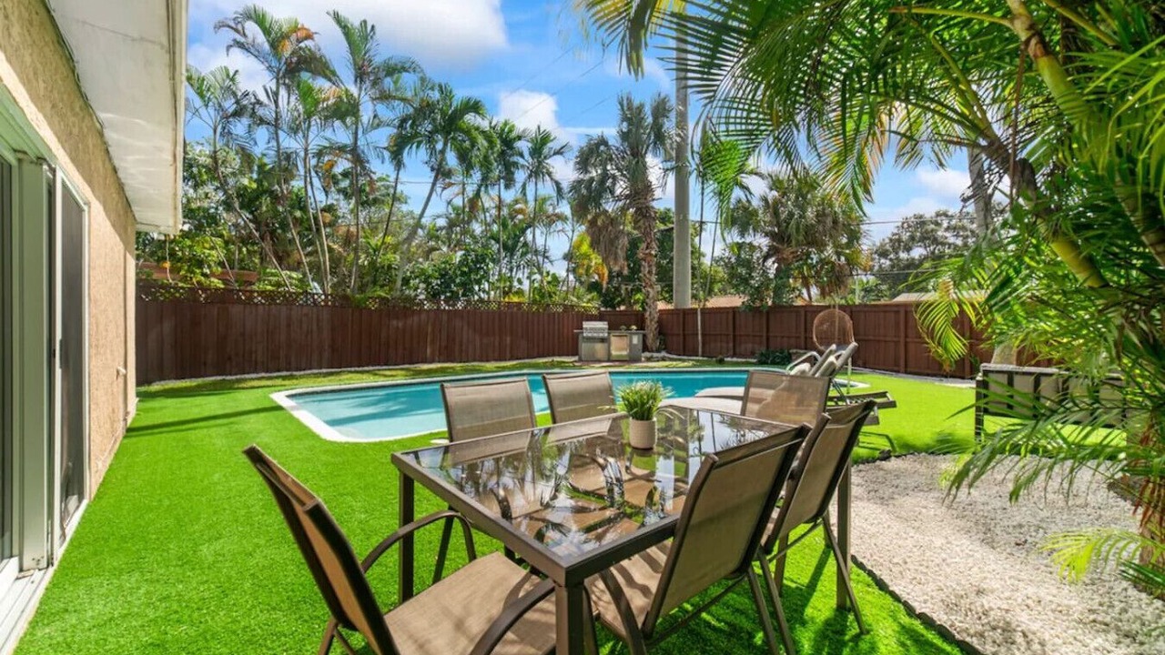 Photo of Outdoor in North Central Hollywood