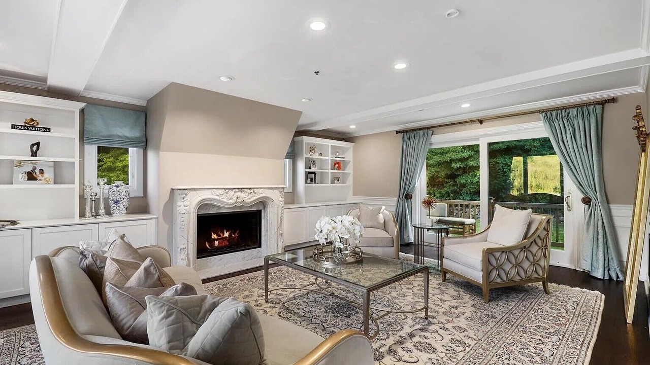 Photo of Livingroom in Town of New Castle