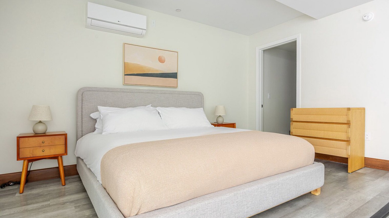 Photo of Bedroom in Waterfront