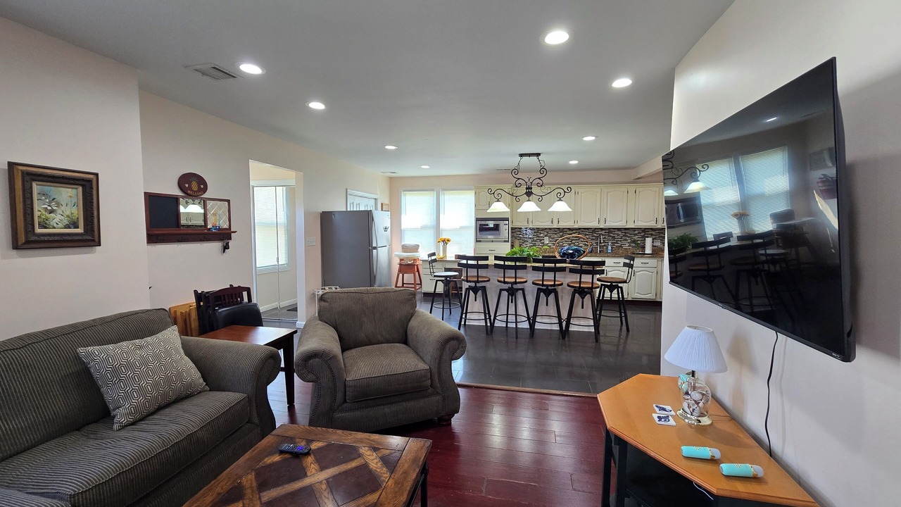 Photo of Livingroom in Keansburg