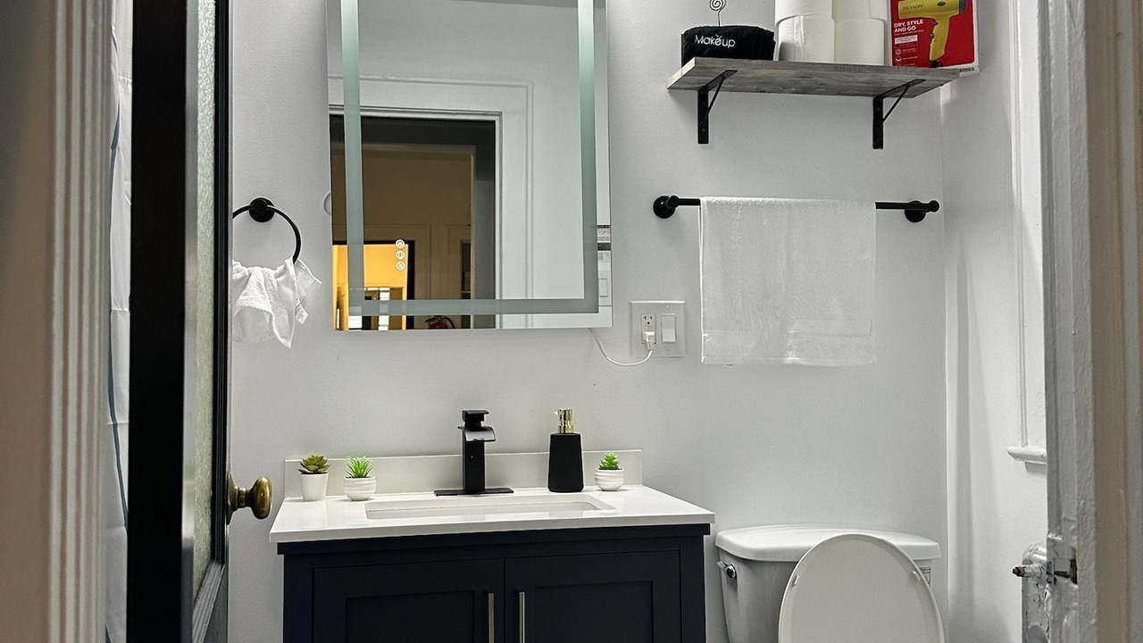 Photo of Bathroom in Jersey City