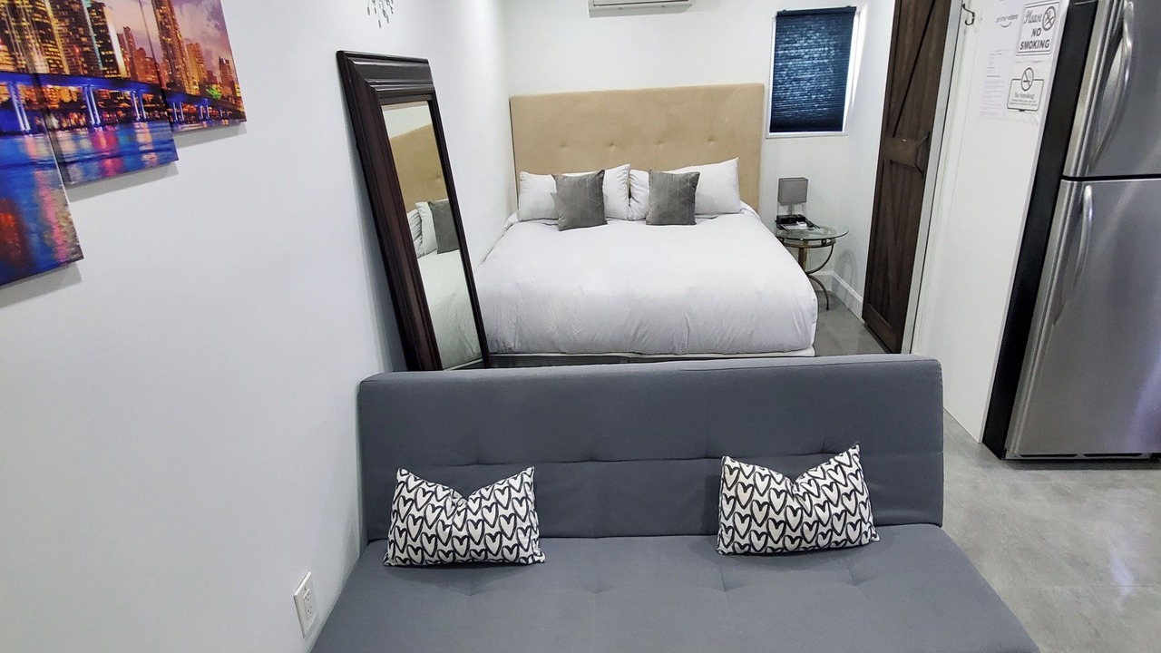 Photo of Bedroom in Pembroke Park