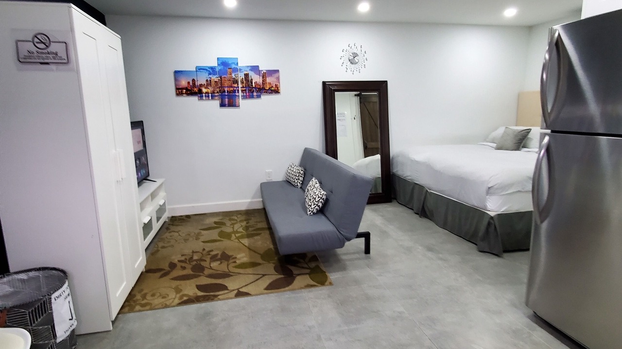 Photo of Bedroom in Pembroke Park