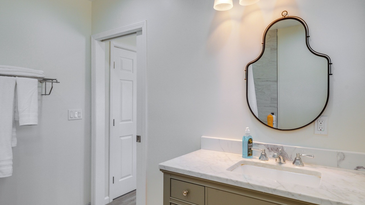 Photo of Bathroom in Tehachapi