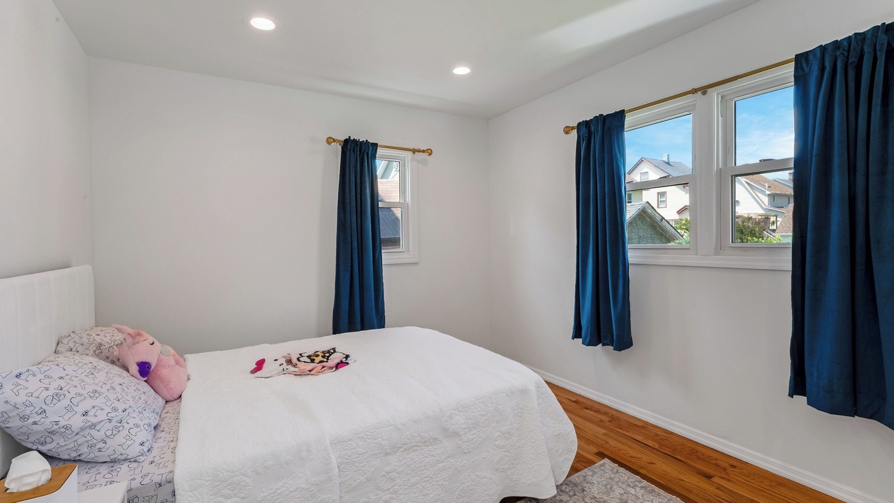 Photo of Bedroom in Little Ferry