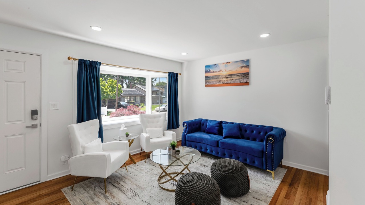 Photo of Livingroom in Little Ferry