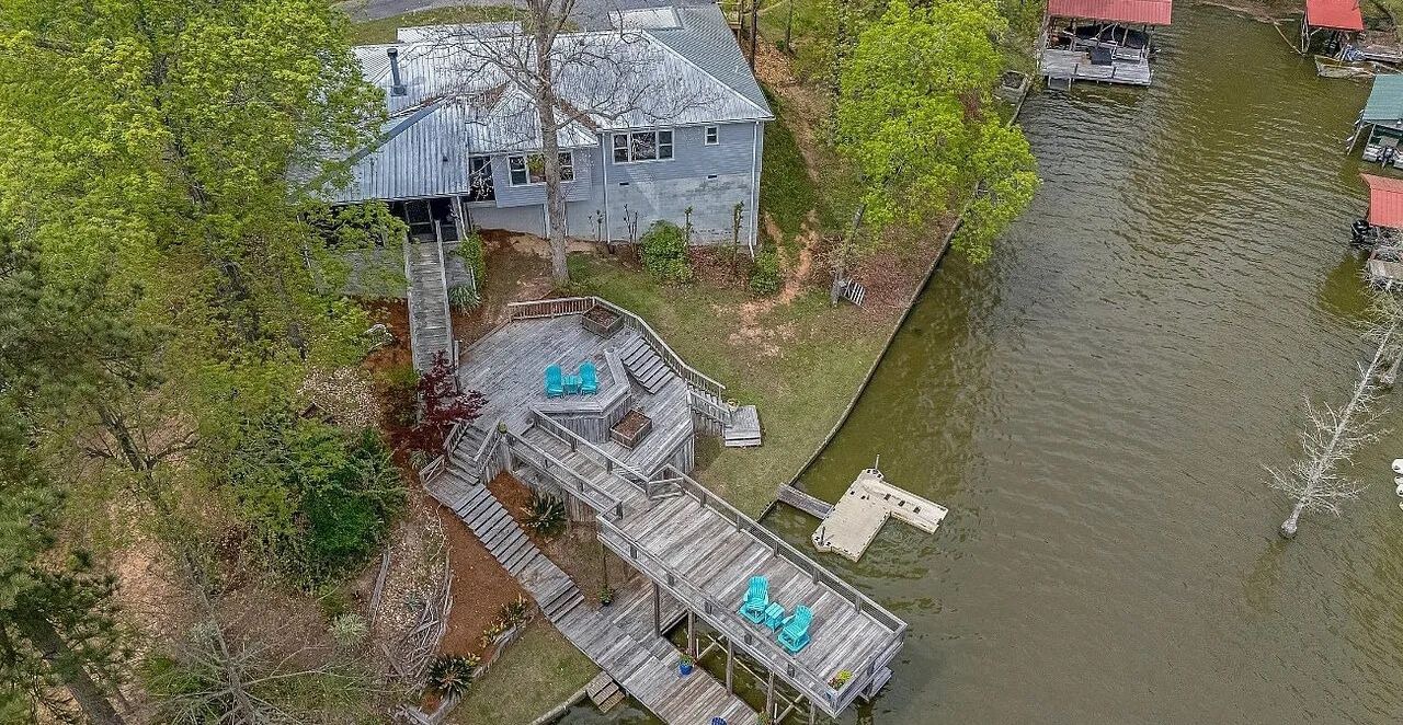 Photo of Outdoor in Titus