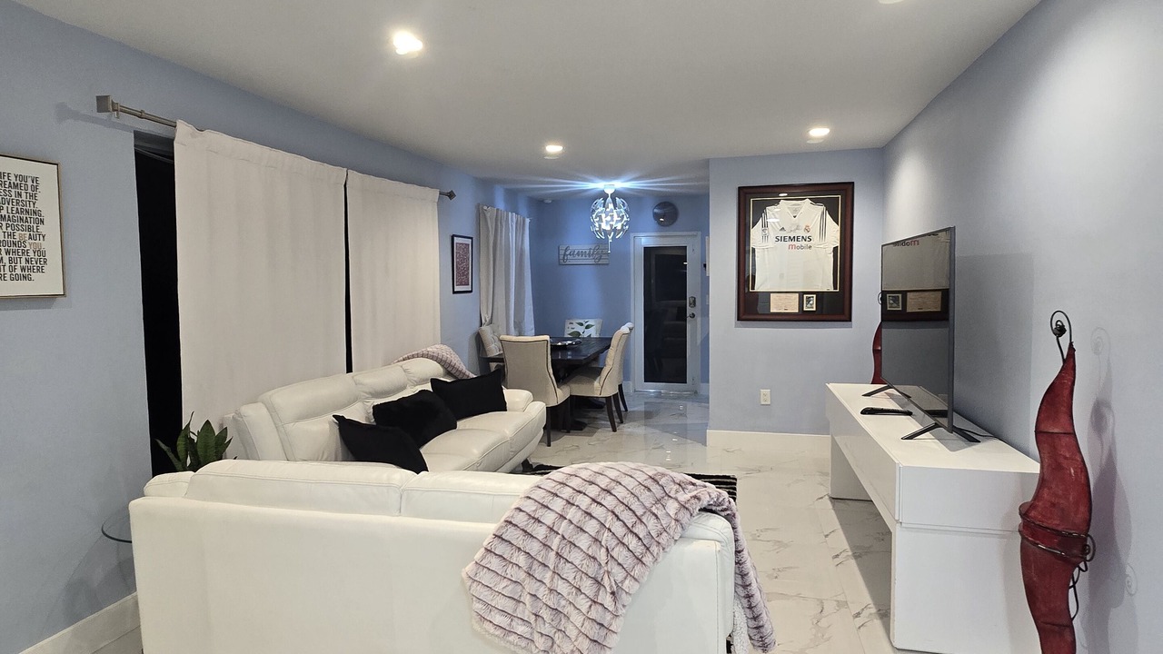 Photo of Livingroom in West Park
