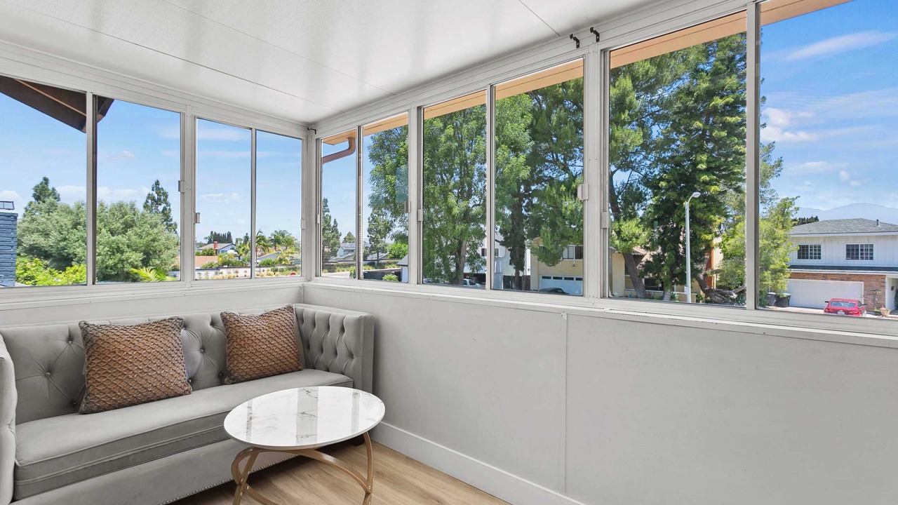 Photo of Livingroom in Lake Forest