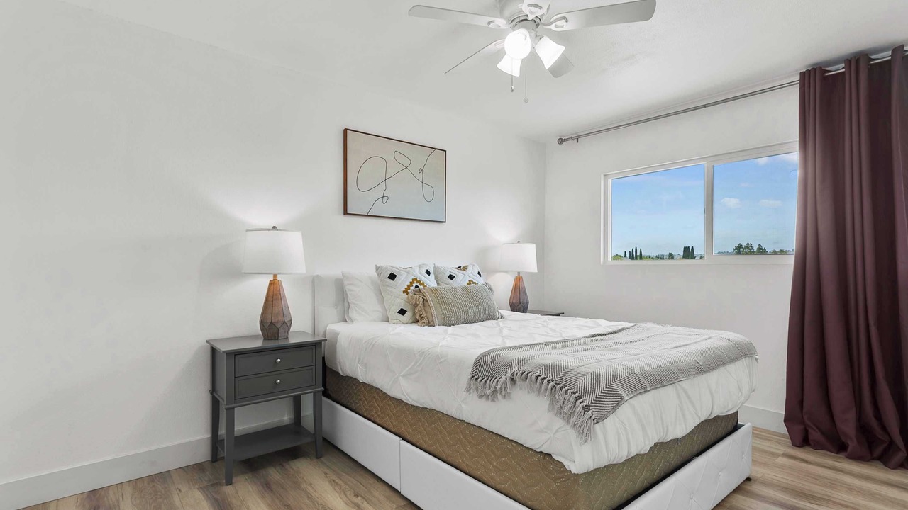 Photo of Bedroom in Lake Forest