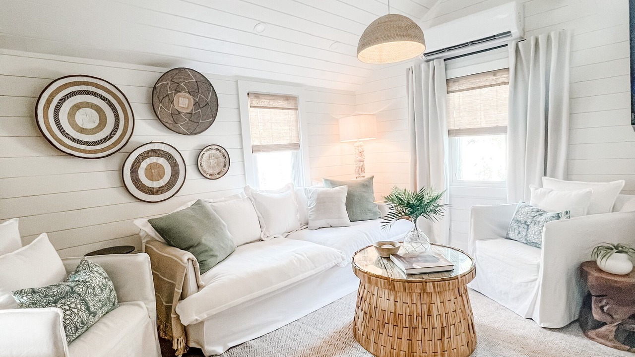Photo of Livingroom in Lubbers Quarters Cay