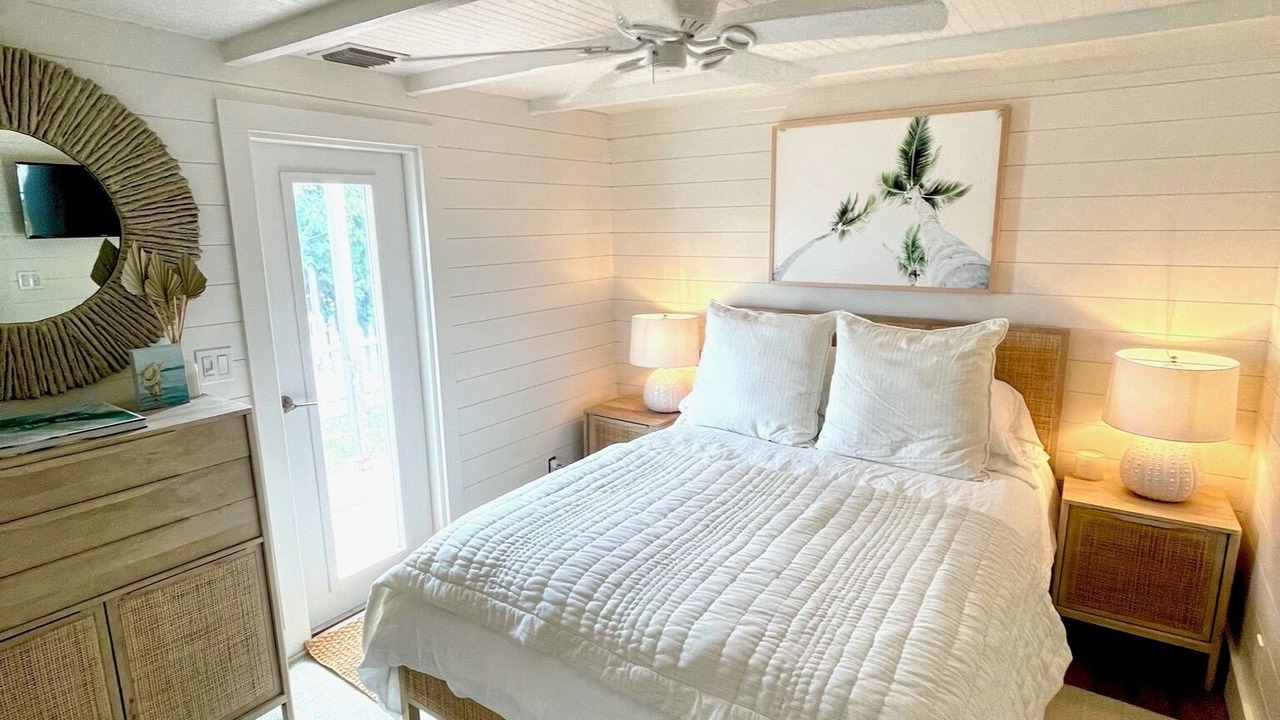Photo of Bedroom in Lubbers Quarters Cay