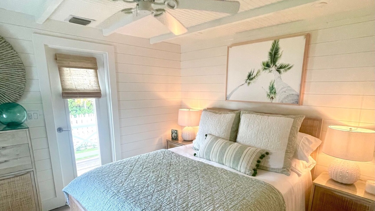 Photo of Bedroom in Lubbers Quarters Cay