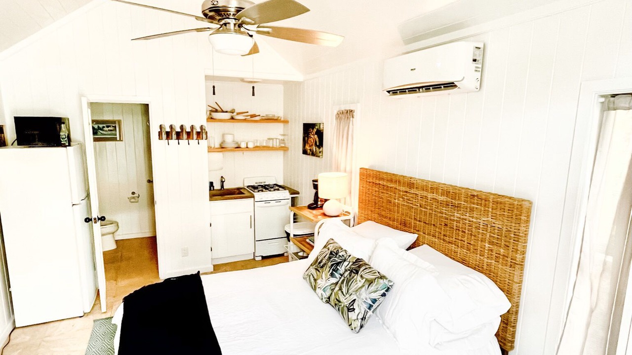 Photo of Bedroom in Lubbers Quarters Cay